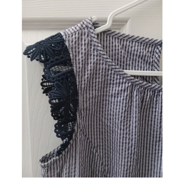 Cabi Blouse Size S - Picture 3 of 6